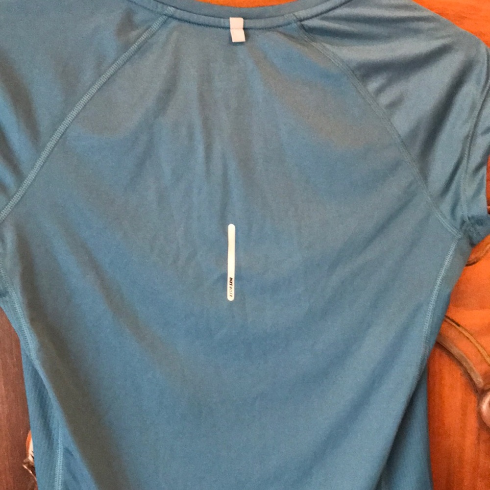 Nike tee